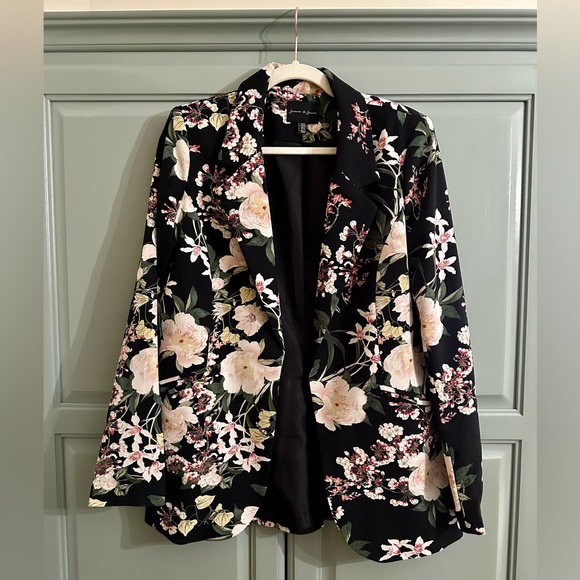Jackets & Blazers - Jasmine & Juliana Black Floral Blazer